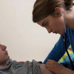 Adèle Haenel dans La Fille Inconnue des frères Dardenne